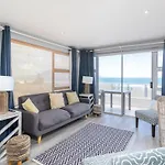 Nautica Apartments