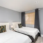 Nautica Apartments